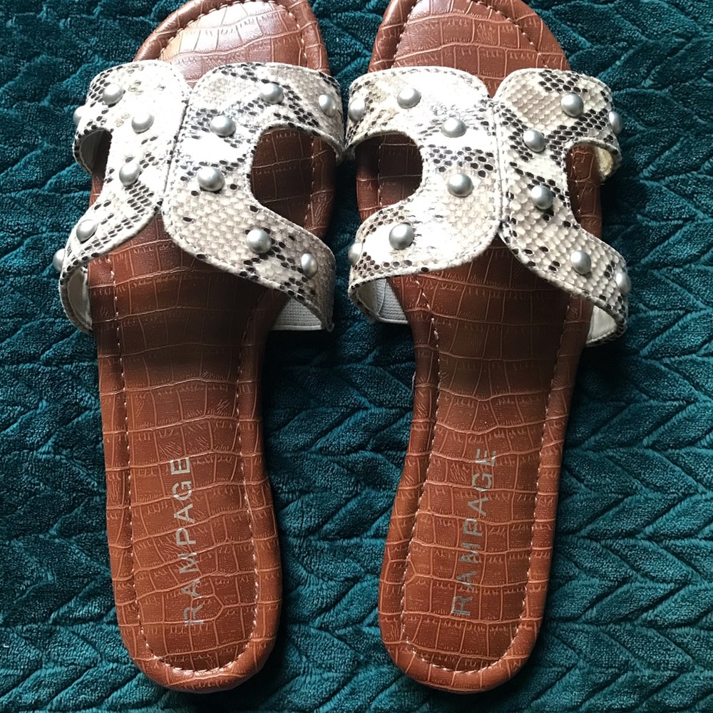Rampage Flip Flops